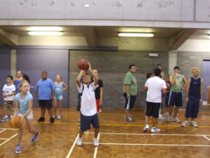 2007_0321sem_basketball0091